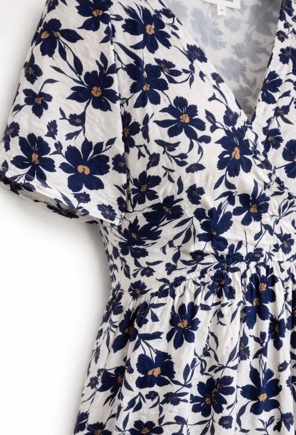 Robe à fleurs bleu marine - Élodie